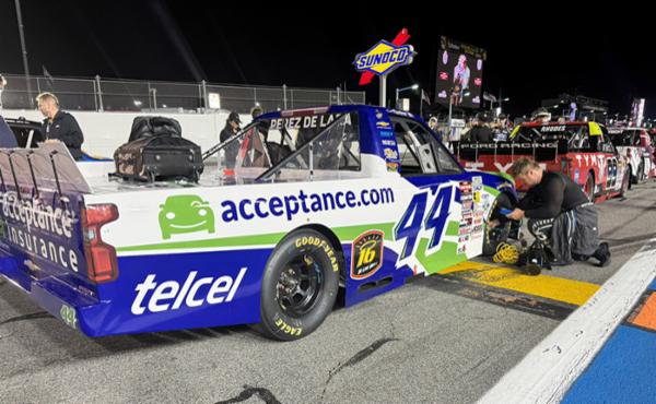 Andr&eacute;s P&eacute;rez de Lara queda cerca del top-10 al arrancar la temporada 2026 de NASCAR Truck