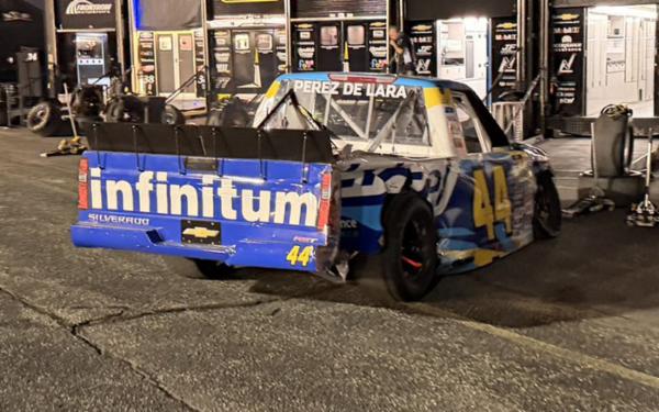 Violento percance arrebata top-10 a P&eacute;rez de Lara en Darlington