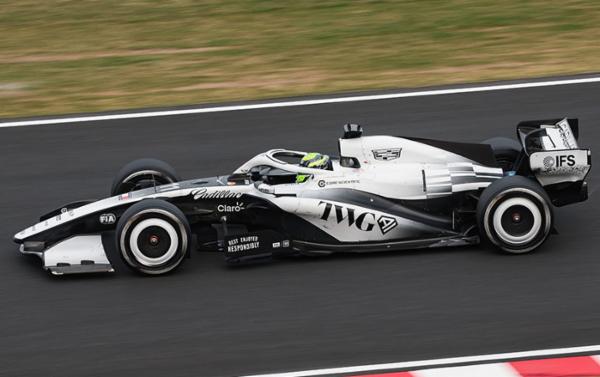 De nueva cuenta Sergio Pérez y Valtteri Bottas reciben bandera a cuadros, ahora en el GP japonés
